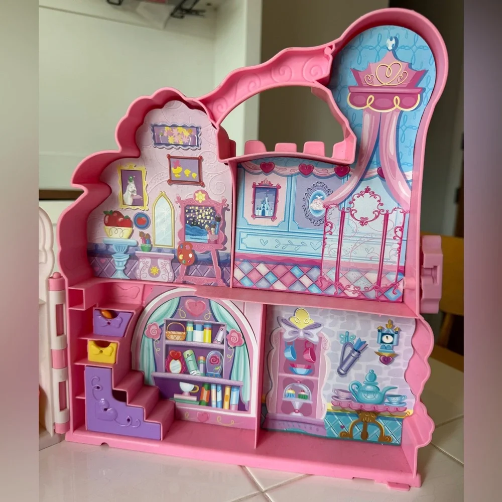 Disney Princess Playset Little Kingdom Play 'n Carry Castle by Hasbro 2016 - Picture 6 of 13